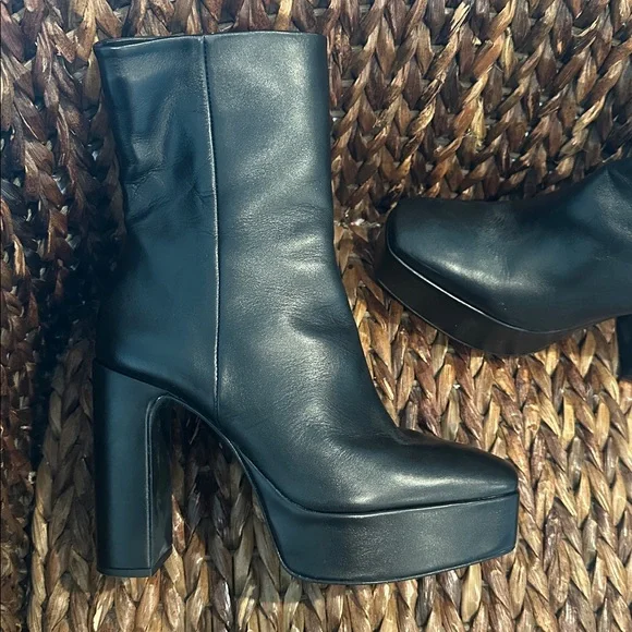 Zara Platform Boots - Picture 3 of 5